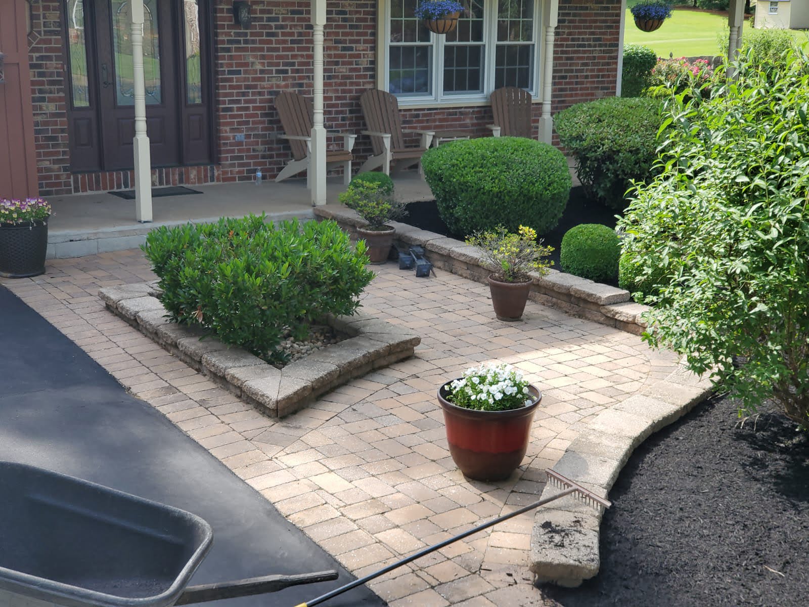 summer-hardscape-maintenance-tips-for-long-lasting-beauty-4
